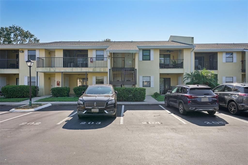 For Sale: $240,000 (2 beds, 2 baths, 1098 Square Feet)