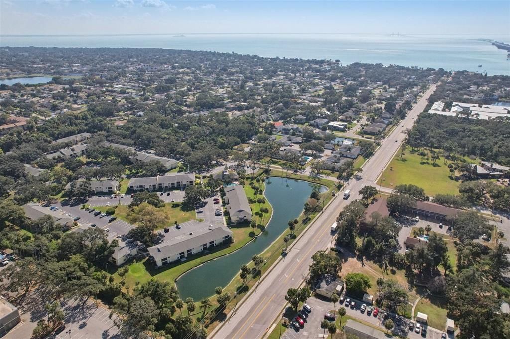 For Sale: $240,000 (2 beds, 2 baths, 1098 Square Feet)