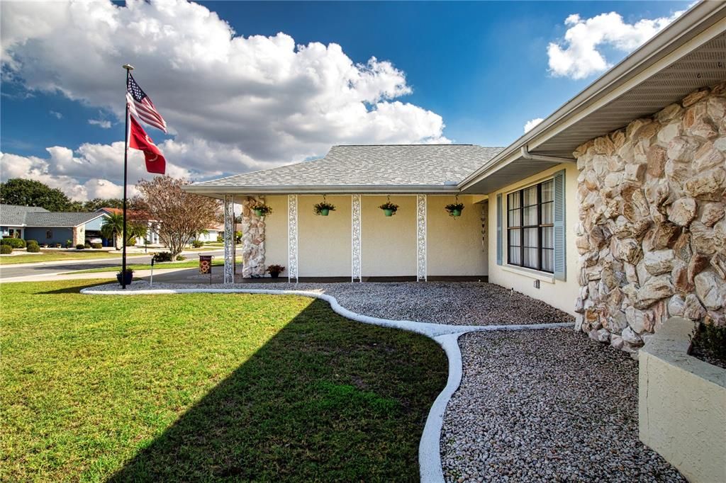 En Venta: $425,000 (2 camas, 2 baños, 2213 Pies cuadrados)