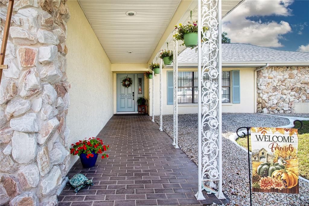 En Venta: $425,000 (2 camas, 2 baños, 2213 Pies cuadrados)