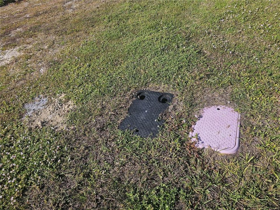 На продажу: $85,000 (0.28 acres)