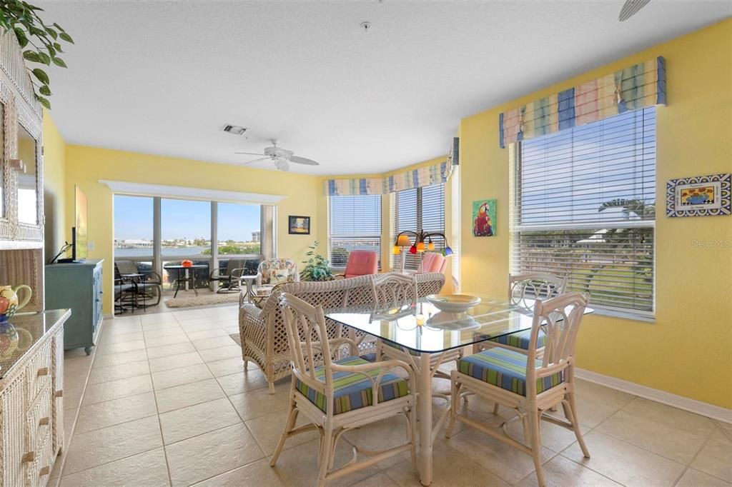 En Venta: $749,900 (3 camas, 2 baños, 1614 Pies cuadrados)