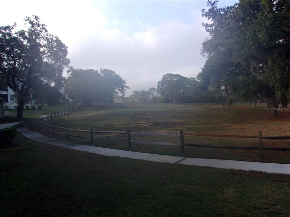 For Sale: $154,900 (2 beds, 2 baths, 996 Square Feet)