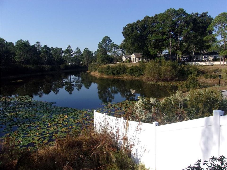 For Sale: $154,900 (2 beds, 2 baths, 996 Square Feet)