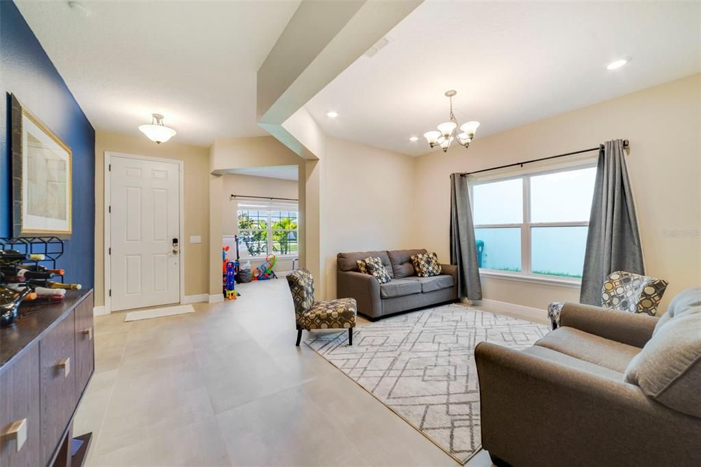 En Venta: $800,000 (5 camas, 3 baños, 3528 Pies cuadrados)