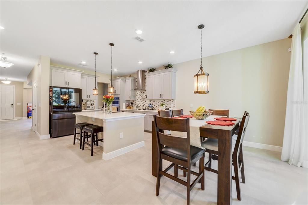 En Venta: $800,000 (5 camas, 3 baños, 3528 Pies cuadrados)