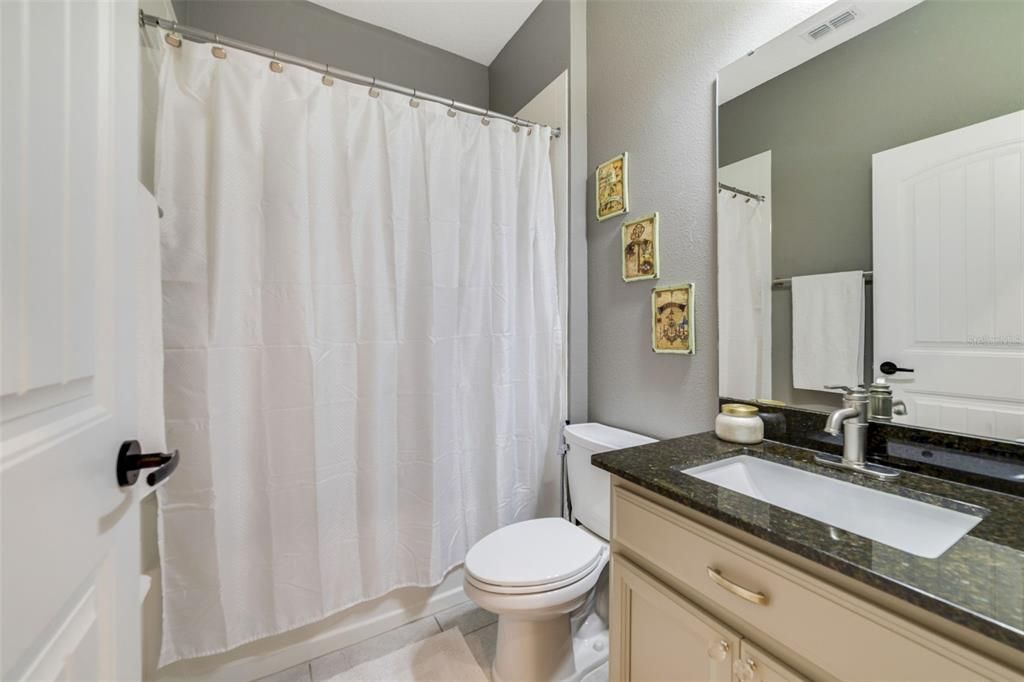 En Venta: $800,000 (5 camas, 3 baños, 3528 Pies cuadrados)