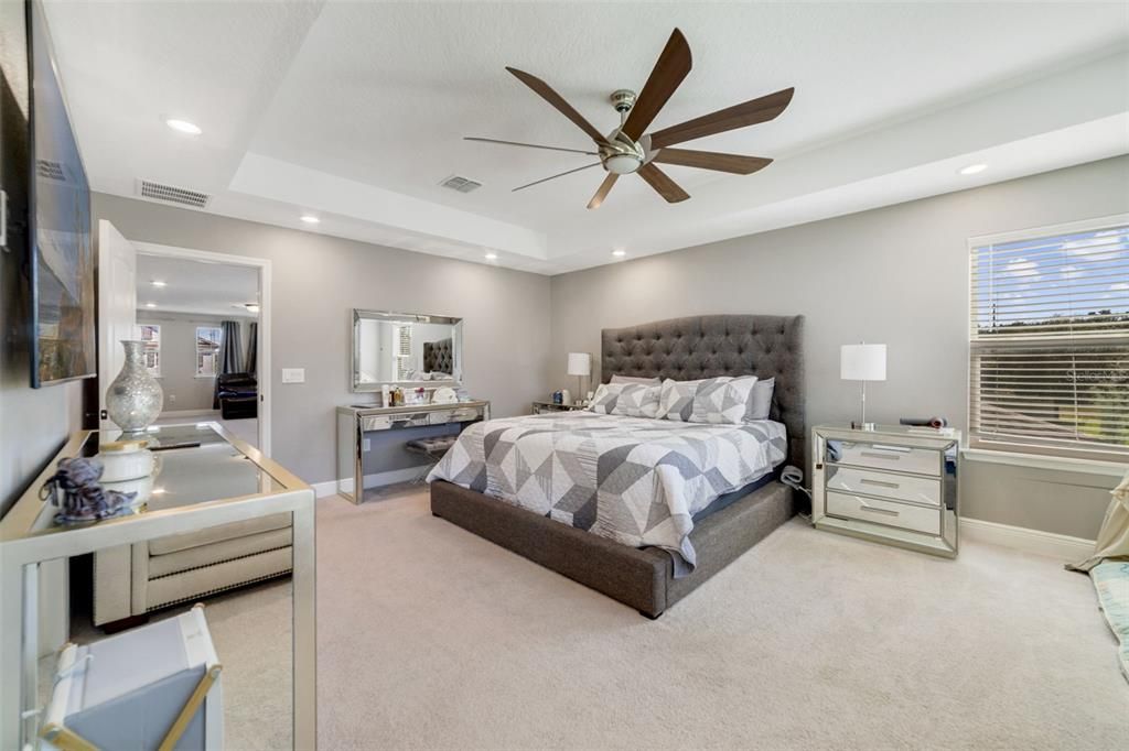 En Venta: $800,000 (5 camas, 3 baños, 3528 Pies cuadrados)