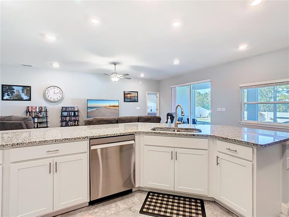 待售: $559,900 (5 贝兹, 3 浴室, 3092 平方英尺)