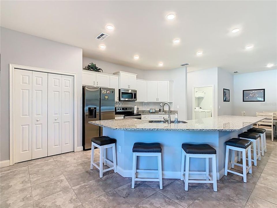 待售: $559,900 (5 贝兹, 3 浴室, 3092 平方英尺)