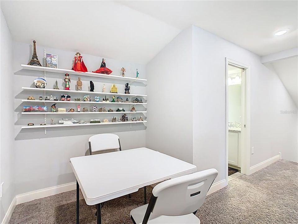 待售: $559,900 (5 贝兹, 3 浴室, 3092 平方英尺)