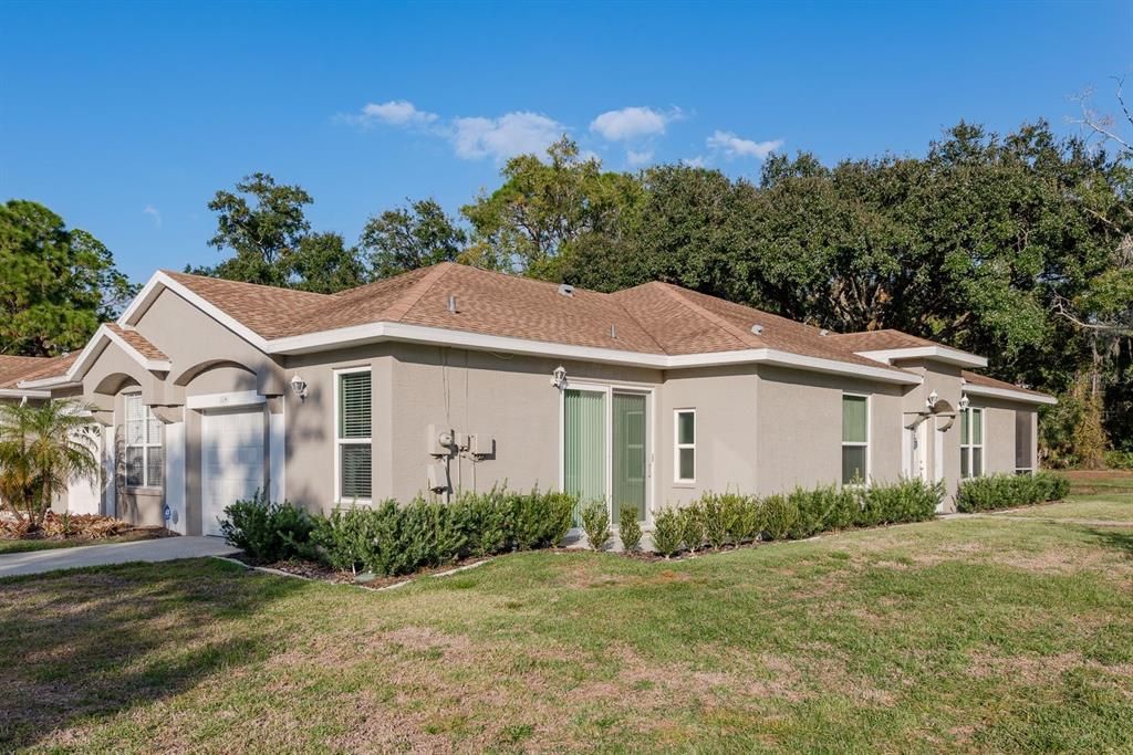 For Sale: $349,900 (2 beds, 2 baths, 1412 Square Feet)