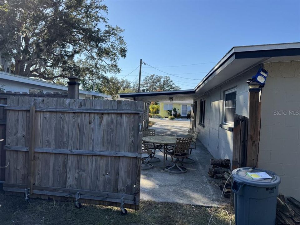 合同活跃: $349,000 (2 贝兹, 1 浴室, 864 平方英尺)