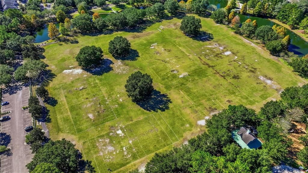 待售: $330,000 (4 贝兹, 2 浴室, 1974 平方英尺)