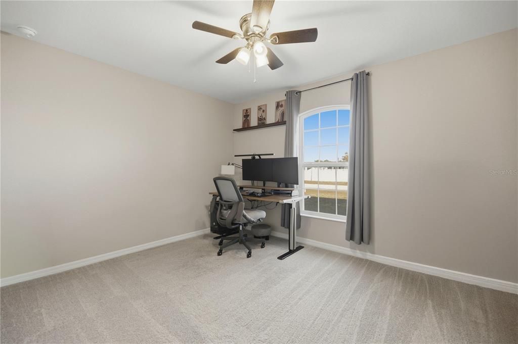 For Sale: $259,900 (3 beds, 2 baths, 1282 Square Feet)