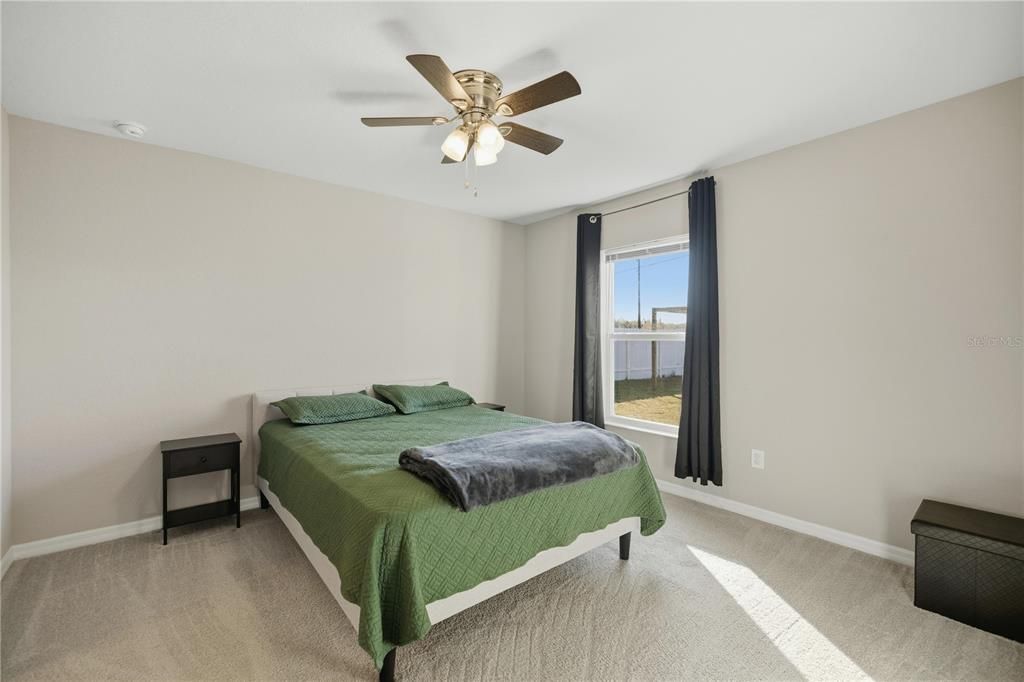 For Sale: $259,900 (3 beds, 2 baths, 1282 Square Feet)