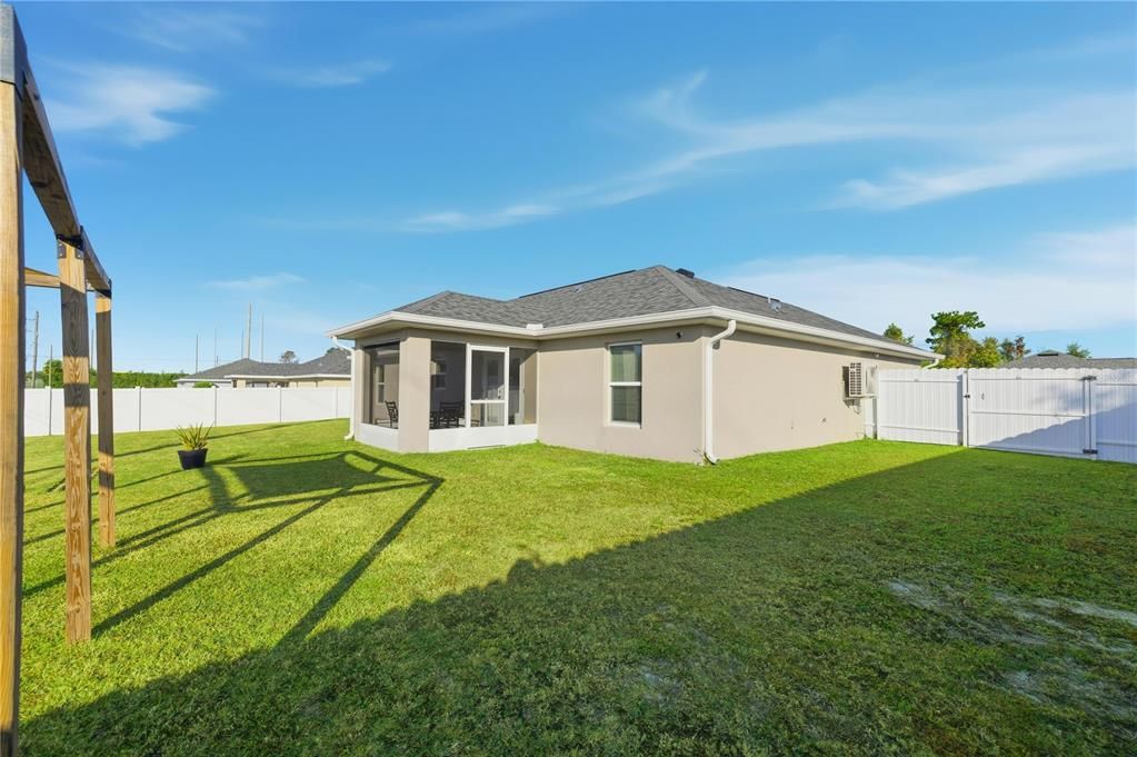 For Sale: $259,900 (3 beds, 2 baths, 1282 Square Feet)