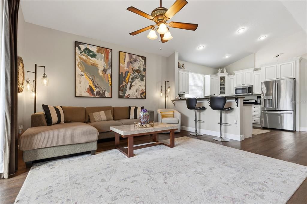 Active With Contract: $625,000 (3 beds, 2 baths, 1882 Square Feet)