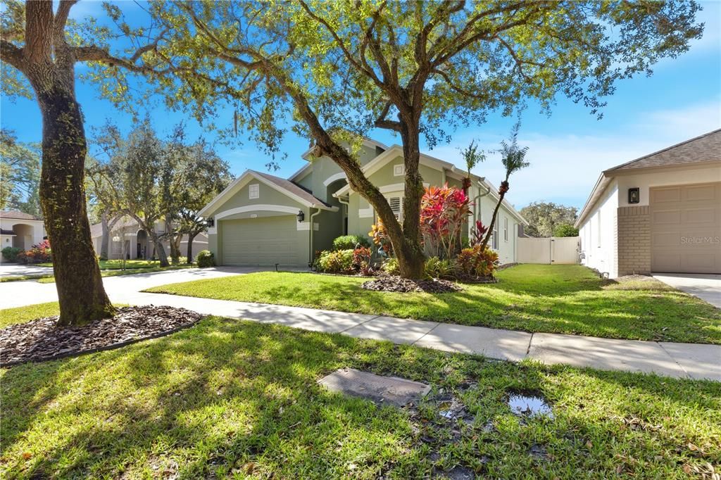 Active With Contract: $625,000 (3 beds, 2 baths, 1882 Square Feet)