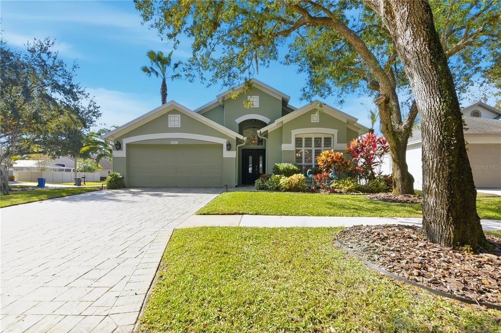 Active With Contract: $625,000 (3 beds, 2 baths, 1882 Square Feet)