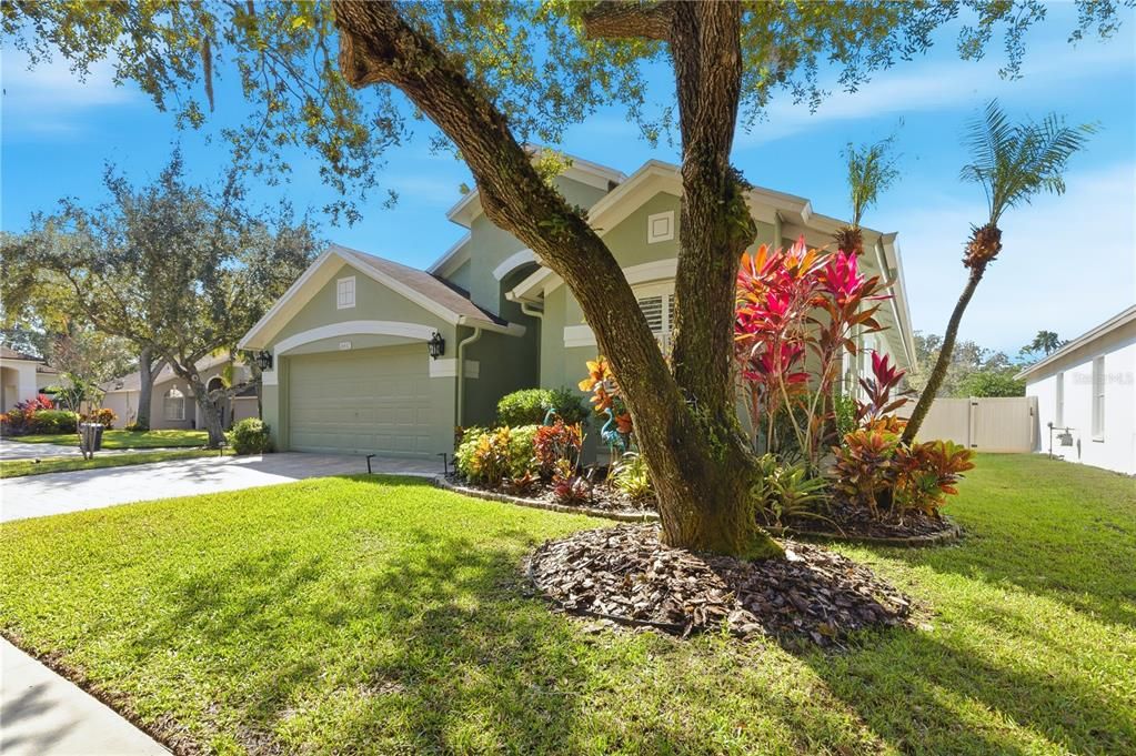 Active With Contract: $625,000 (3 beds, 2 baths, 1882 Square Feet)