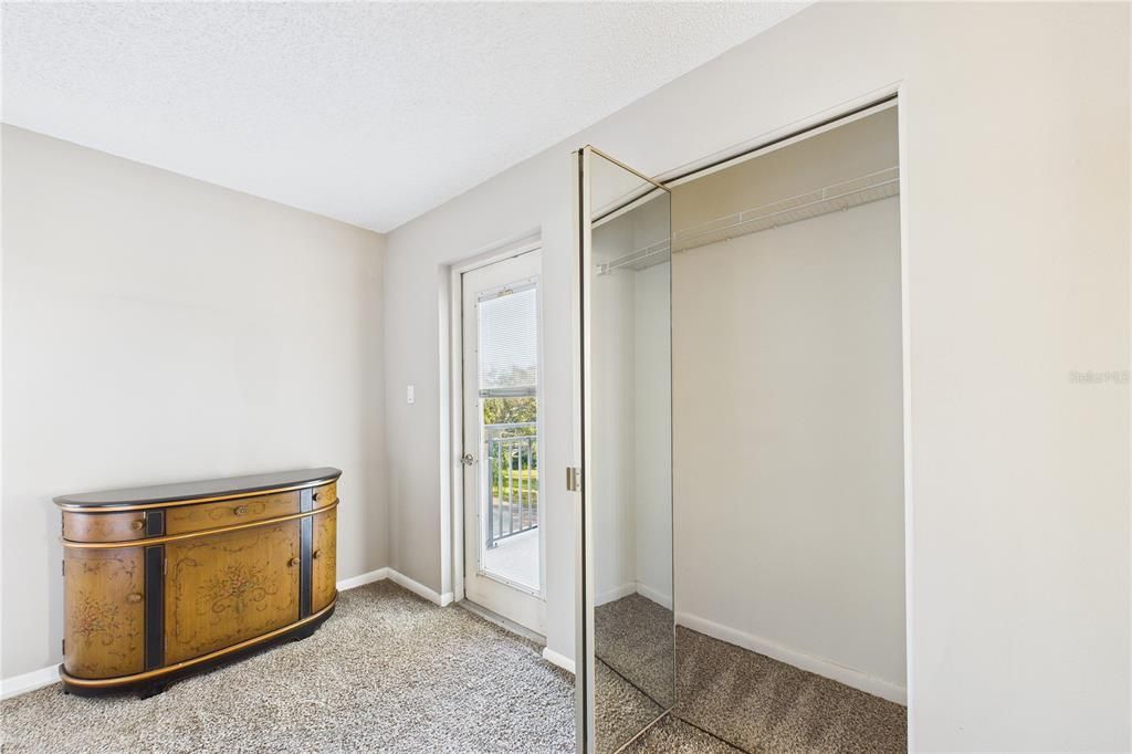 For Rent: $1,850 (2 beds, 2 baths, 1023 Square Feet)