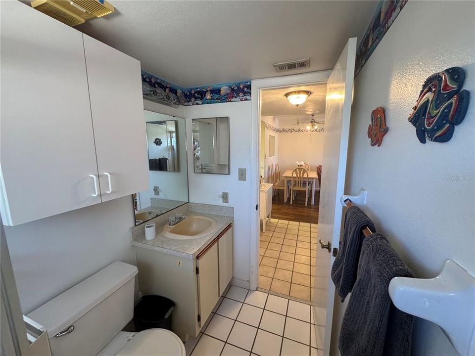 For Sale: $109,900 (2 beds, 2 baths, 838 Square Feet)