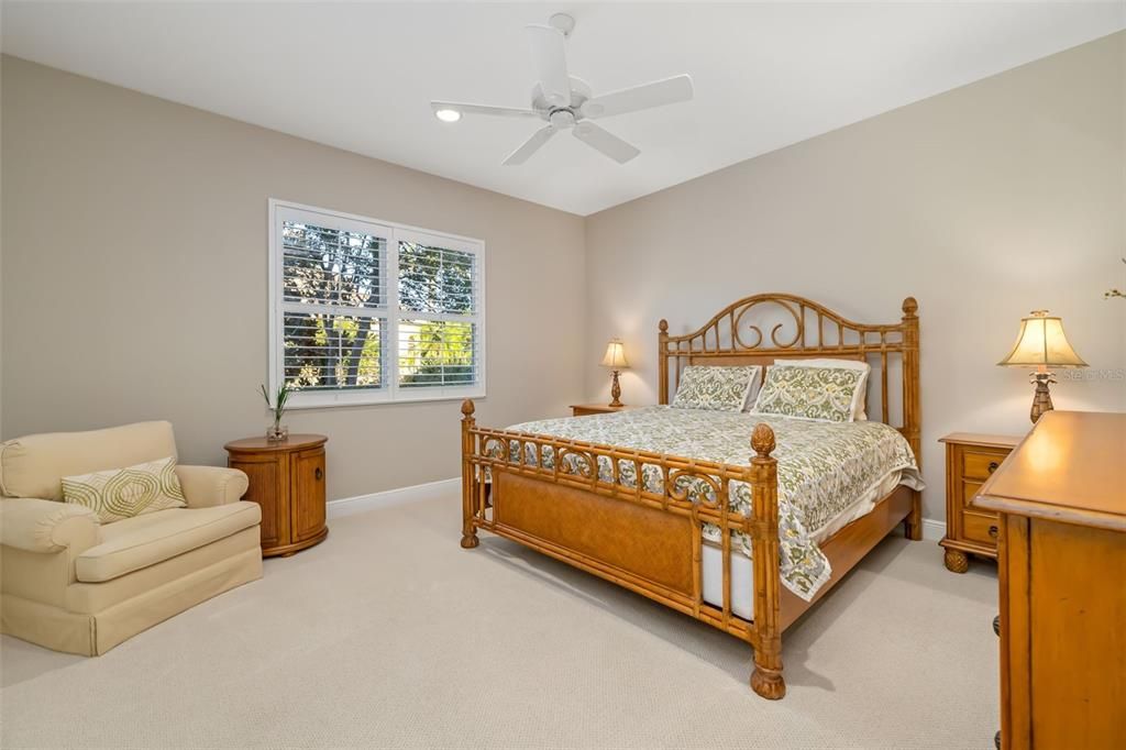 For Sale: $2,345,000 (4 beds, 4 baths, 4820 Square Feet)