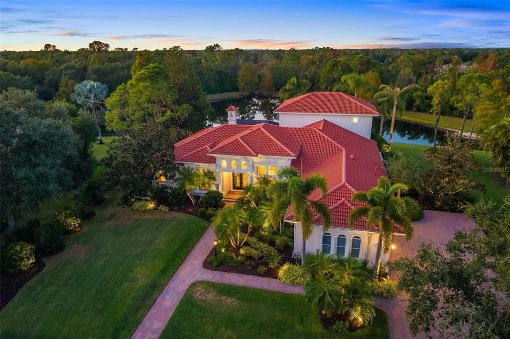 For Sale: $2,345,000 (4 beds, 4 baths, 4820 Square Feet)