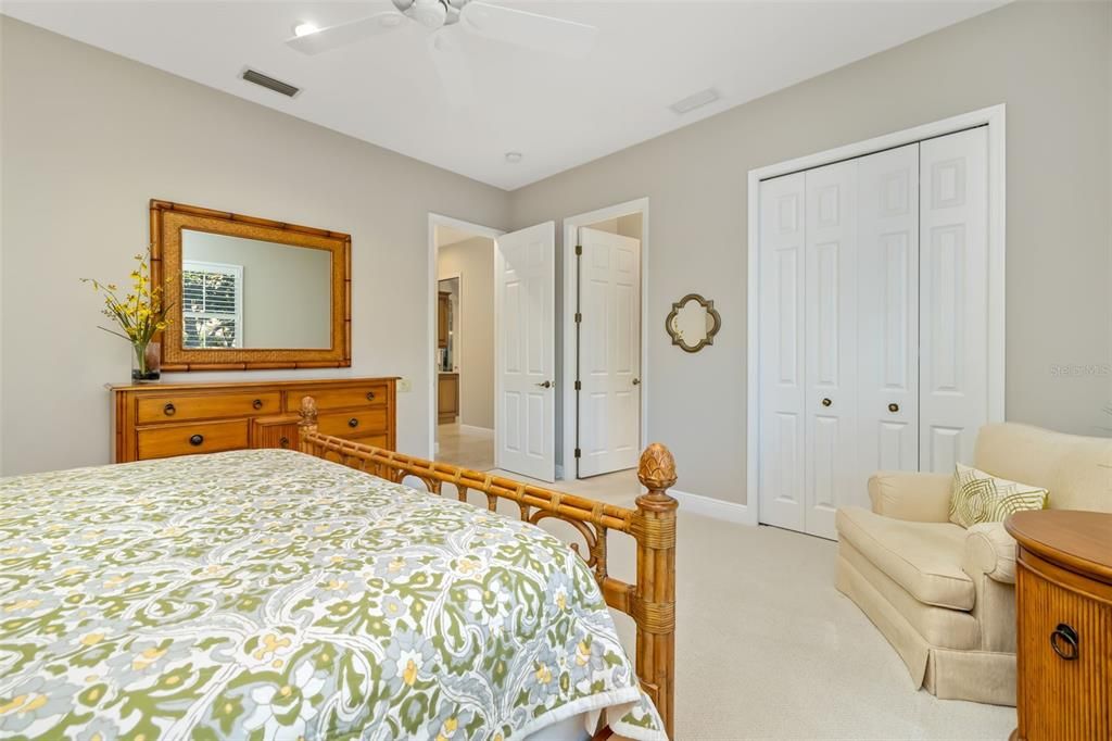 For Sale: $2,345,000 (4 beds, 4 baths, 4820 Square Feet)