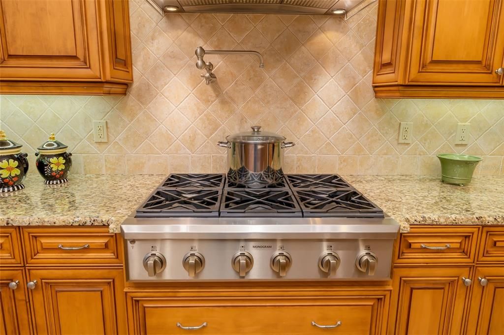 For Sale: $2,345,000 (4 beds, 4 baths, 4820 Square Feet)