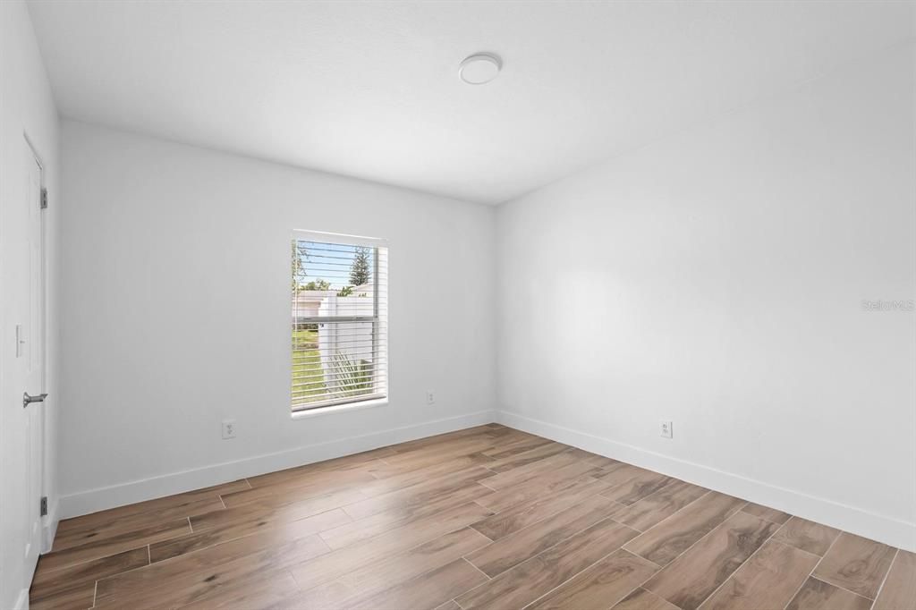 En Venta: $719,900 (4 camas, 3 baños, 2676 Pies cuadrados)