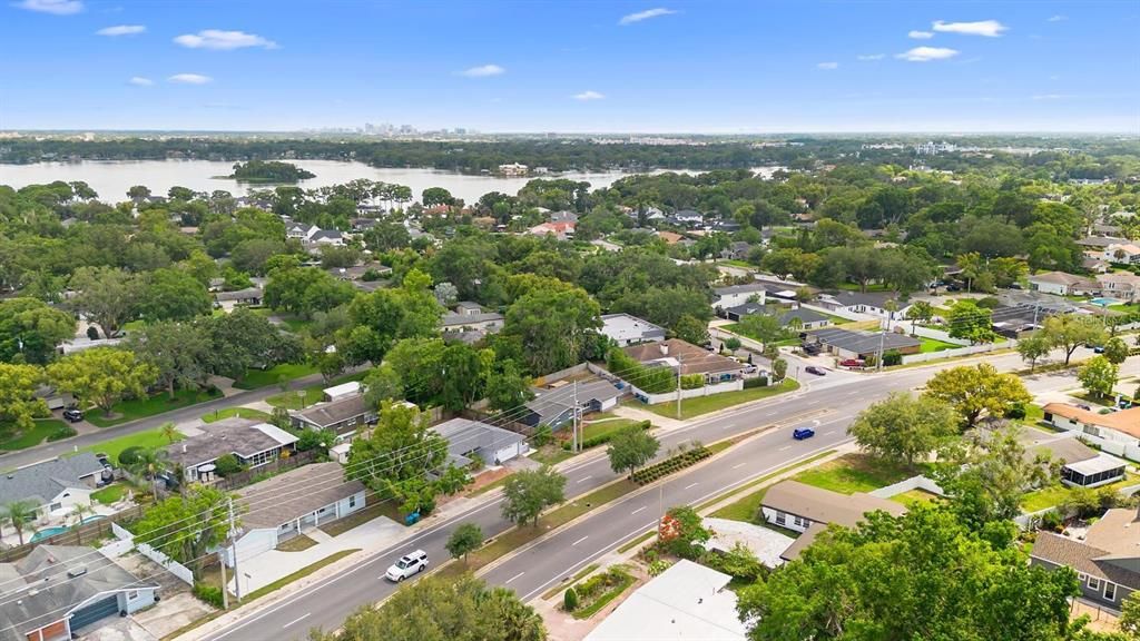 En Venta: $719,900 (4 camas, 3 baños, 2676 Pies cuadrados)