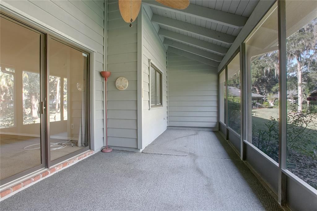 Под контрактом: $280,000 (2 спален, 2 ванн, 1248 Квадратных фут)