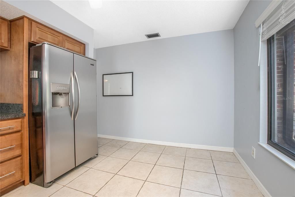 Под контрактом: $280,000 (2 спален, 2 ванн, 1248 Квадратных фут)