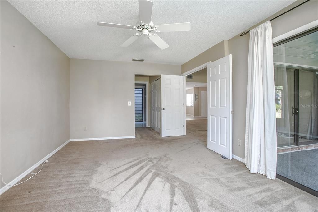 Под контрактом: $280,000 (2 спален, 2 ванн, 1248 Квадратных фут)