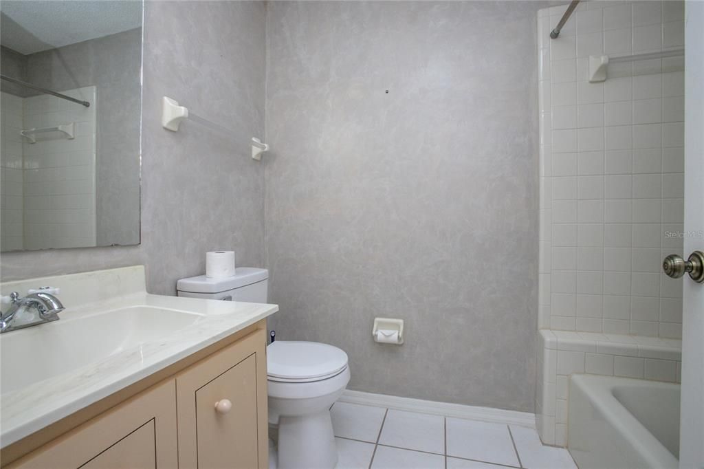 Под контрактом: $280,000 (2 спален, 2 ванн, 1248 Квадратных фут)