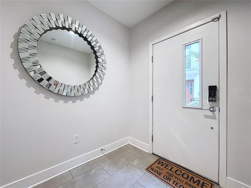 На продажу: $689,000 (3 спален, 3 ванн, 2038 Квадратных фут)