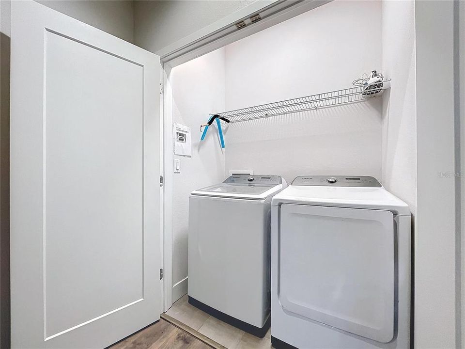 На продажу: $689,000 (3 спален, 3 ванн, 2038 Квадратных фут)