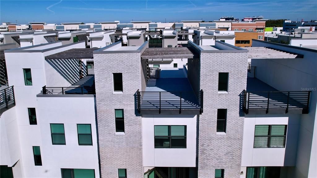 На продажу: $689,000 (3 спален, 3 ванн, 2038 Квадратных фут)