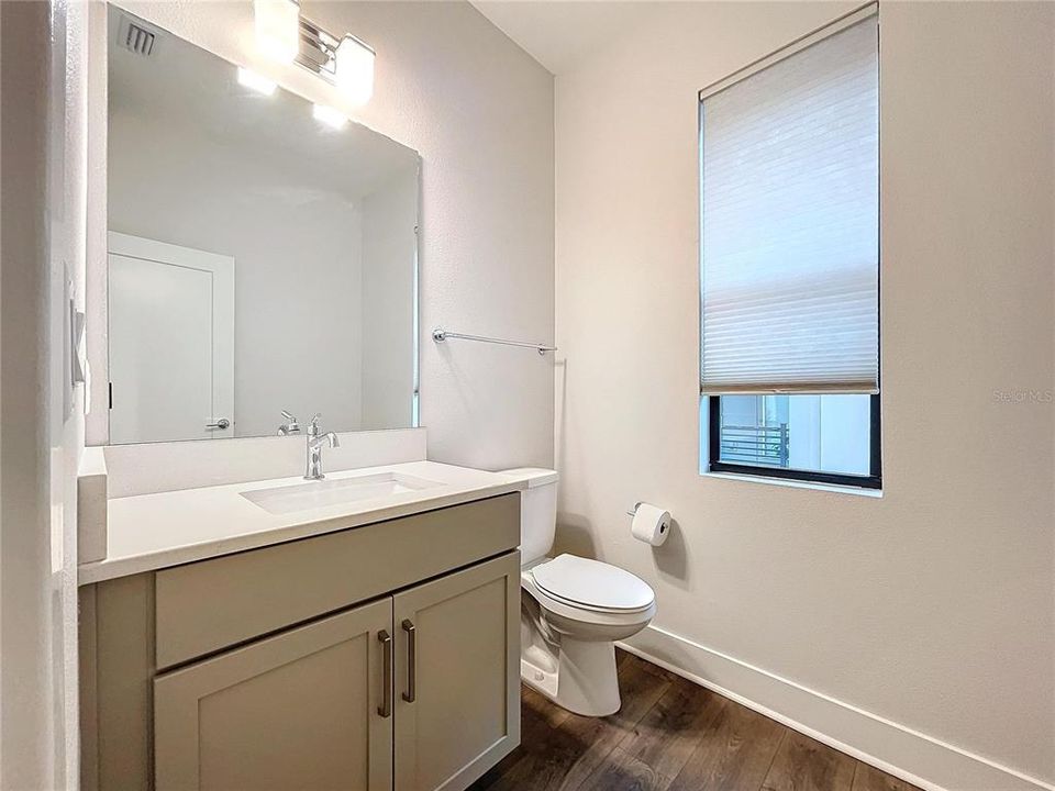 На продажу: $689,000 (3 спален, 3 ванн, 2038 Квадратных фут)