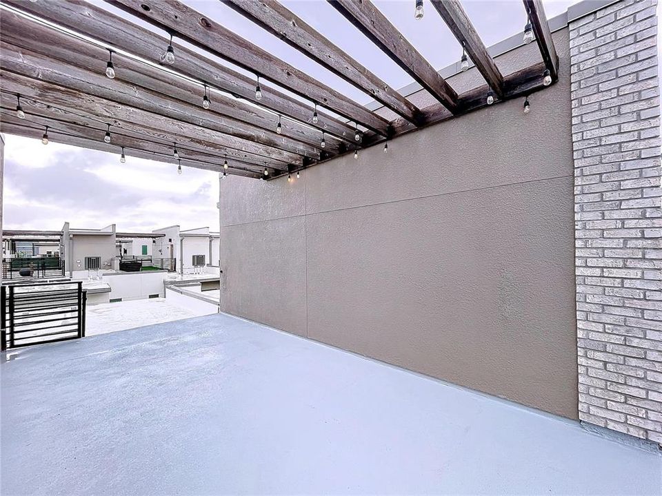 На продажу: $689,000 (3 спален, 3 ванн, 2038 Квадратных фут)