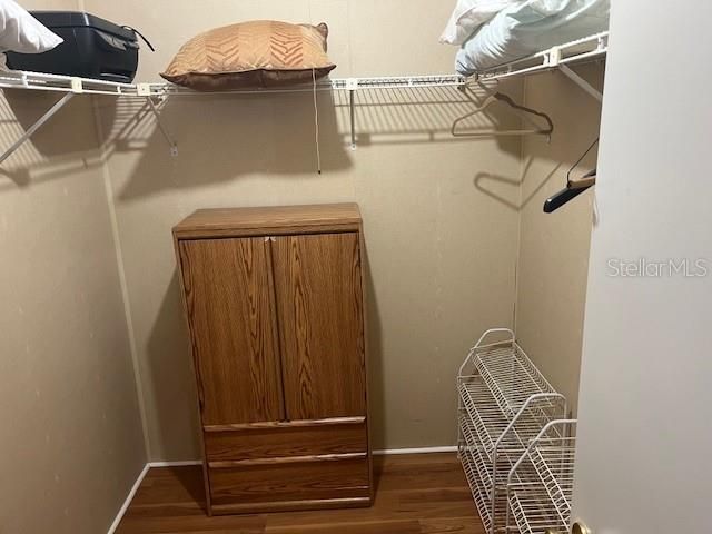 待售: $175,000 (2 贝兹, 2 浴室, 1040 平方英尺)