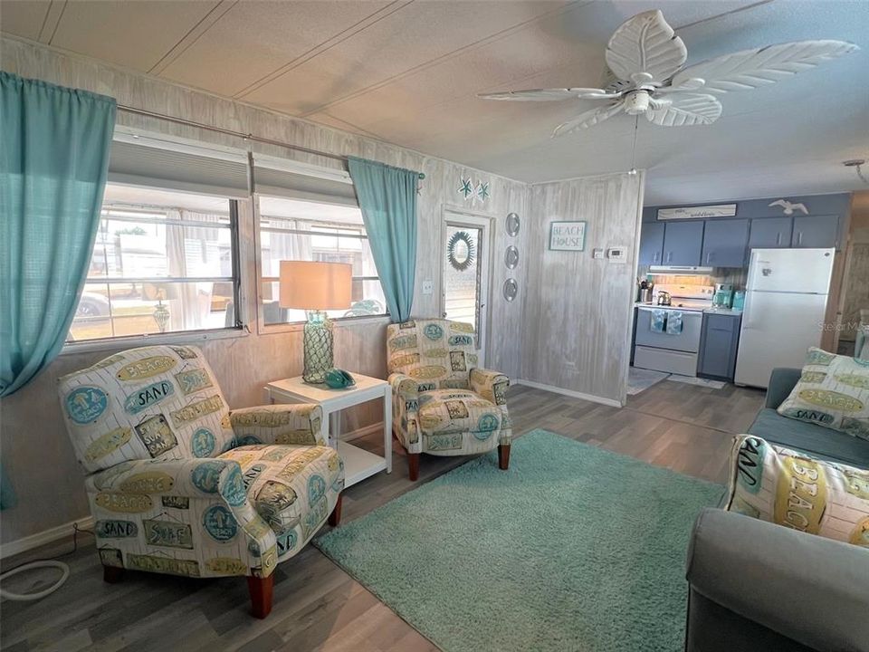 待售: $109,500 (2 贝兹, 2 浴室, 672 平方英尺)