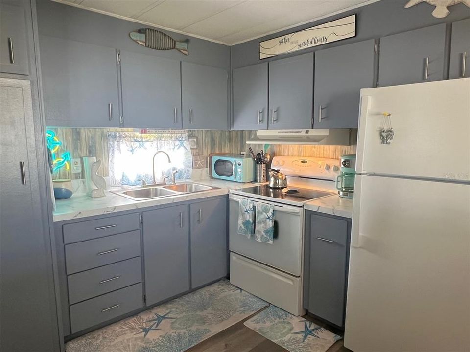 待售: $109,500 (2 贝兹, 2 浴室, 672 平方英尺)