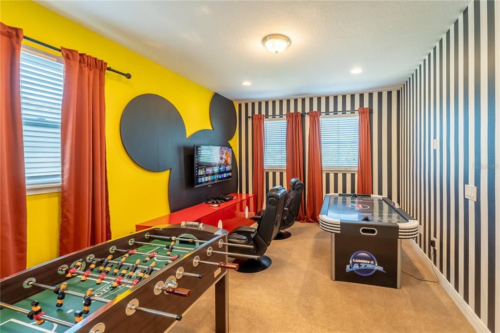 待售: $719,000 (5 贝兹, 4 浴室, 2574 平方英尺)