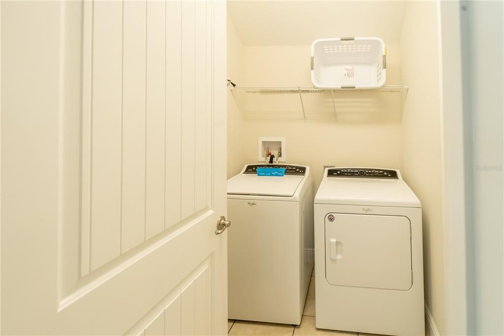 待售: $719,000 (5 贝兹, 4 浴室, 2574 平方英尺)