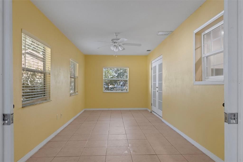 For Sale: $339,900 (2 beds, 2 baths, 1548 Square Feet)