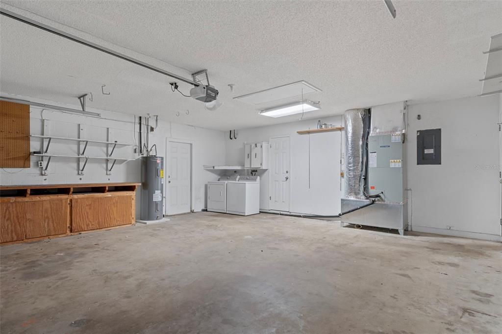 For Sale: $339,900 (2 beds, 2 baths, 1548 Square Feet)