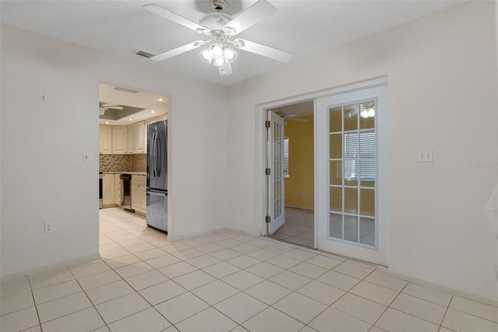 For Sale: $339,900 (2 beds, 2 baths, 1548 Square Feet)